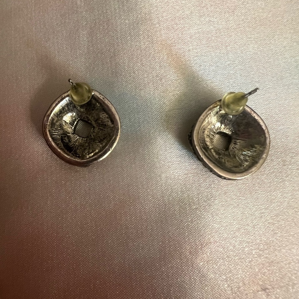 Brighton Earrings - Picture 2 of 4